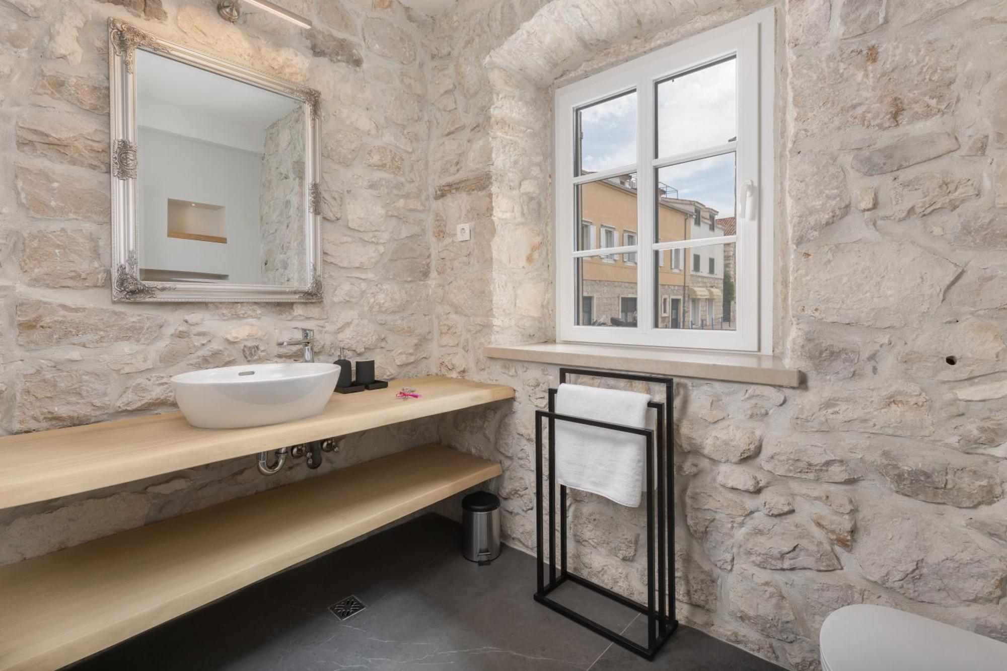 New - Casa Columba - 4 Star Design Boutique Hotel With Outdoor Pool & Private Garden (Adults Only) Макарска Экстерьер фото
